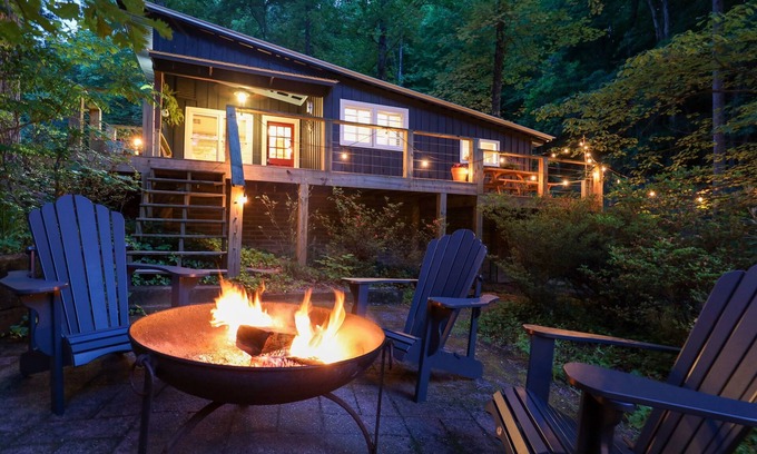 Clayton House | Walk-to-Downtown Retreat | Creekside + Hot Tub