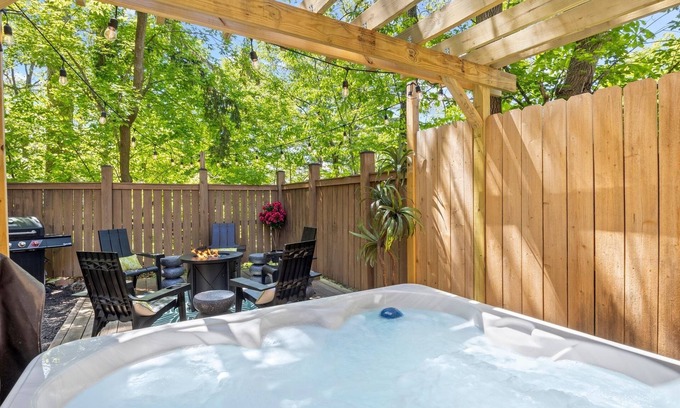 Ithaca House | Walk to Hiking Trails+Bars+Shops