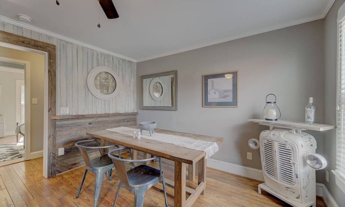 Columbia House | Walk WECO on State - Eats, Drinks, Shops & Rec