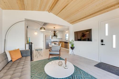 Downtown House | Walkable Downtown Chandler Oasis with Private Patio