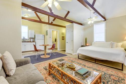 Bradenton Apartment | Walkable Studio 1 Mi to Riverwalk and Dtwn Bradenton