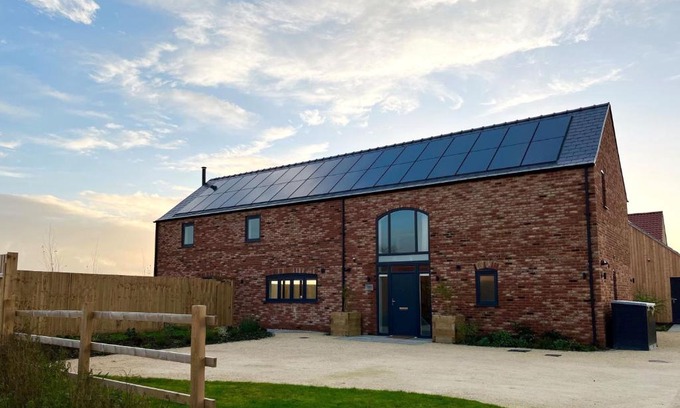 Dunholme House | Walnut House, Ashlin Farm Barns