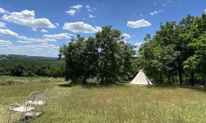 Moncrabeau RV Rental | Walnut Star Tent @finders Keepers France. Adults Only Retreat. 13 Acres and Lake