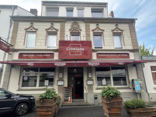 Bergisch Gladbach House | Walnut Tree Apart