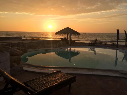 Canoas Hotel | Waltako Beach Culture
