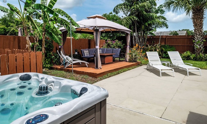 Casselberry House | Wana Chill Spot w/Pool, Spa, Bar ,Ping Pong, BBQ
