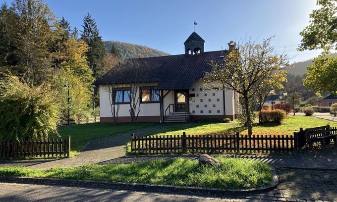 Schonau House | Wanderheim Petersbächel - vacation home, shower and bath, WC, 3 bedrooms