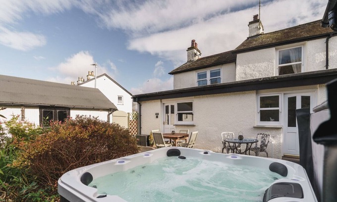 Hawkshead House | Wansfell View, Central Hawkshead with Hot Tub