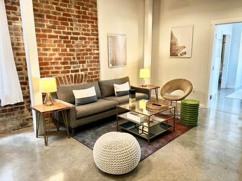 Arts/Warehouse District Apartment | Warehouse District Intimate One Bedroom