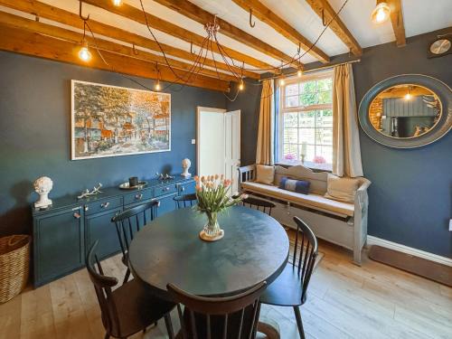 Thornton Dale House | Warrington Mews-Uk48821