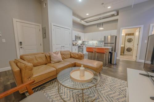 Downtown Boston Apartment | Washer Dryer in-unit Close to MGH and Beacon Hill