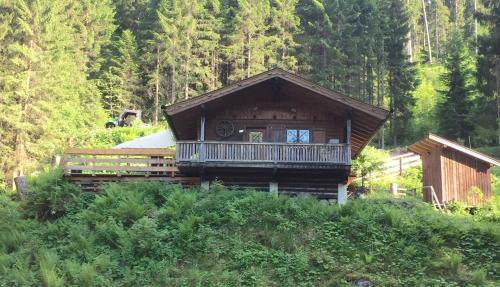 Saalbach-Hinterglemm Ski Chalet | Wasserfallhütte Saalbach