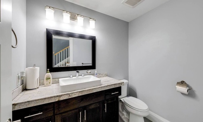 Ferndale House | WATER FRONT PROPERTY WITH PRIVATE BOAT DOCK