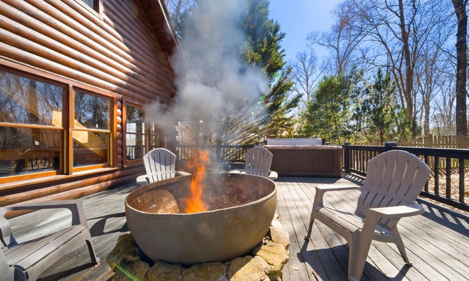 Blue Ridge House | Water s Edge by Boutiq