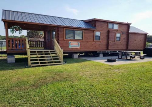 Sneads Ferry House | Water view Cabin near North Topsail Beach