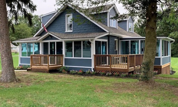 Charlestown House | Water View House in Charlestown, MD