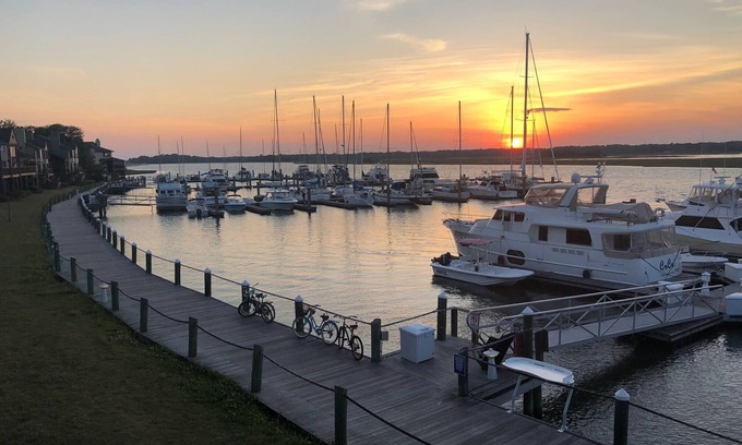 Seabrook Island House | Waterfront 1 bedroom Condo w/Marina Views! Neighborhood Pool! Stunning Sunsets!