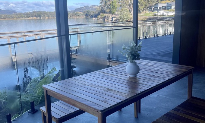 Miandetta Hotel | Waterfront Apartments