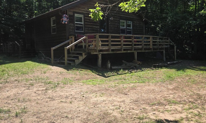 New Auburn Cabin | Waterfront cabin on Long Lake.