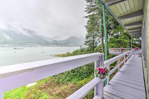 West Juneau House | Waterfront House with Glacial Views - Near Downtown!