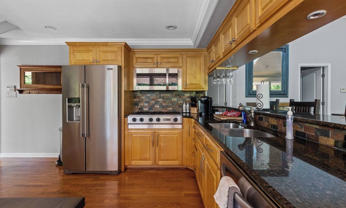 Jones Mills House | Waterfront Malvern Home w/Deck & Lake Access!