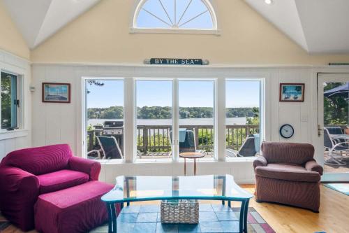 South Dennis House | Waterfront on Follins Pond