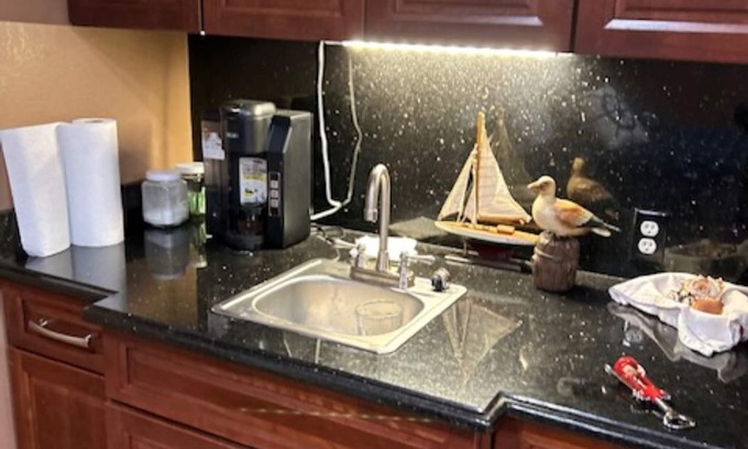 Tool House | Waterfront Property On Cedar Creek Lake. With Guest House, dog friendly