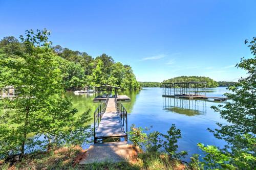 LaGrange House | Waterfront West Point Lake Cabin with Private Dock!