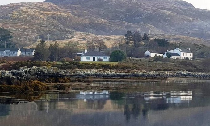 Cashel Cottage | Waterside Cottage