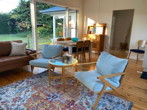 Kingscote House | WattleJack Cottage