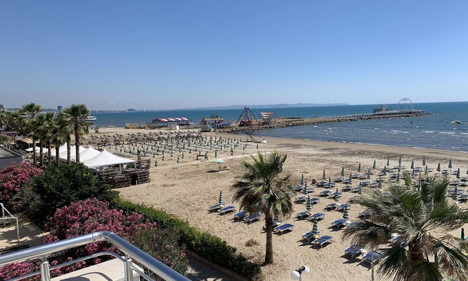 Durres Apartment | Wave Beachfront Apartments