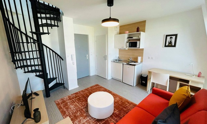 Barbatre Apartment | We Live In R - Duplex 501
