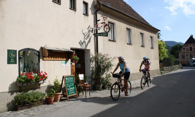 Weissenkirchen in der Wachau Apartment | Weinbau-Gästezimmer Martin und Eva Maria Jamek
