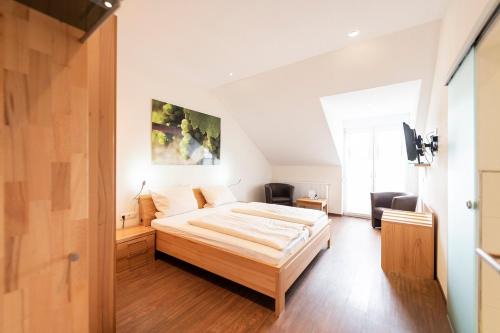 Nordheim a. Main Hotel | Weingut und Gastehof Borst