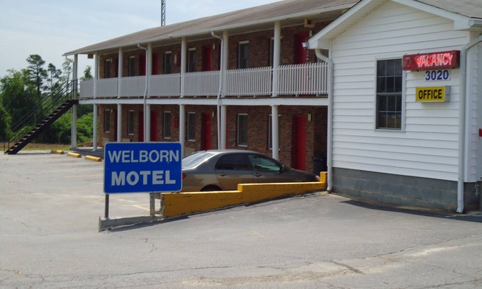 Hamptonville Hotel | Welborn Motel