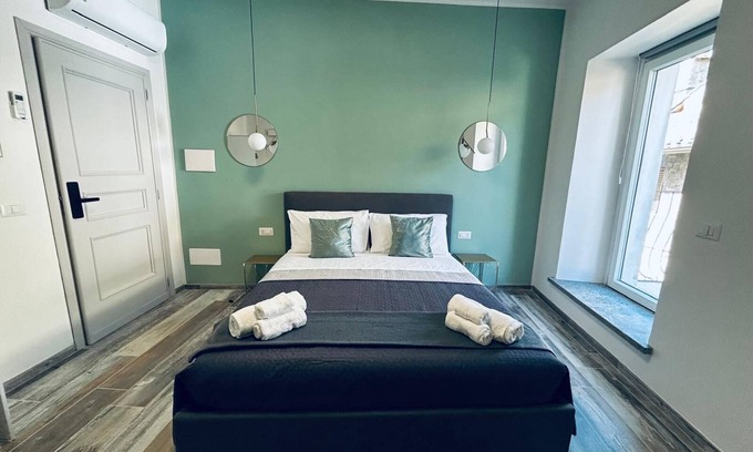 Vitorchiano House | WelcHome Vitorchiano double room with balcony