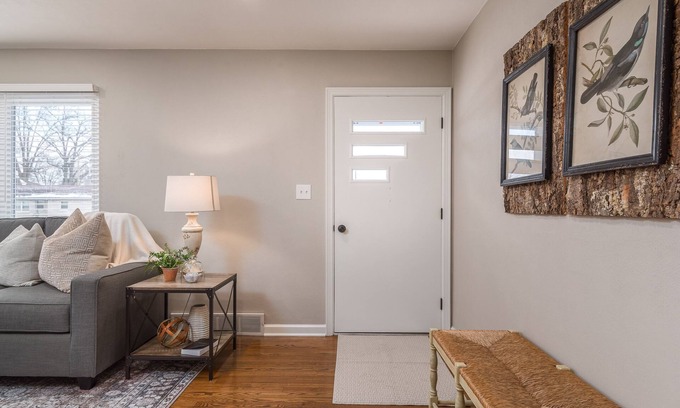 New Albany House | Welcome to Memory Lane!