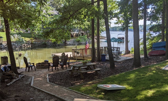 Southmont House | Welcome to Moonlight Cove!