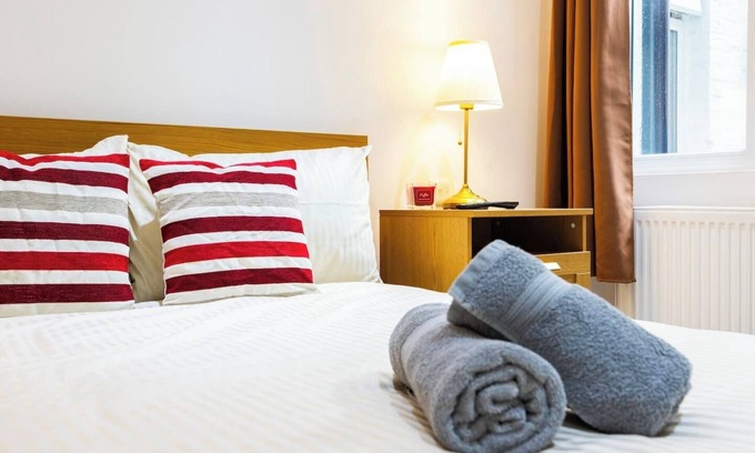 West Kensington Apartment | Welcome to Plotseeker’s 3 Bed 3 Bathroom Flat in Kensington B