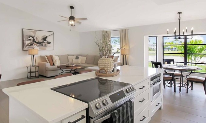 Deep Creek House | Welcome to Punta Paradise! Book Now!