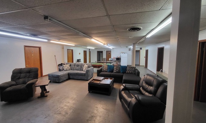 Welch House | Welcome to The Falling Rock Lodge. Perfect for hitting Hatfield N McCoy Trails