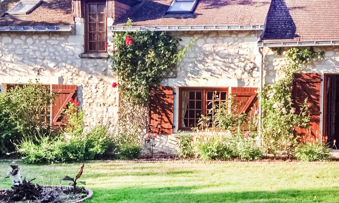 Noyant-Villages House | Welcome to this beautiful cottage with private pool located between Tours (45 km) and Angers (65 km)