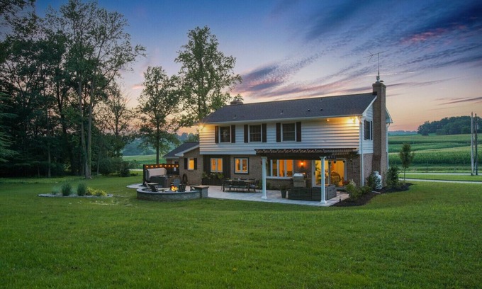Steelville House | Welcome to this Peaceful Haven in Amish Country Lancaster County