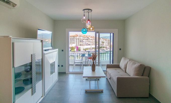 Empuriabrava Apartment | WELCS APARTAMENTO 270 EMP con vistas al canal
