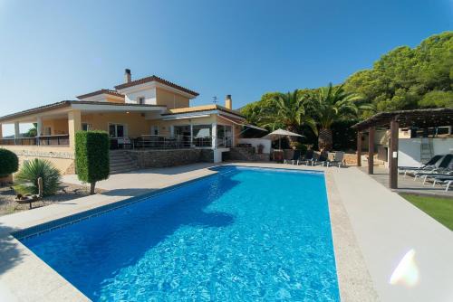 Palau-Saverdera Villa | WELCS VILLA 278 EMP con piscina y vista panoramica