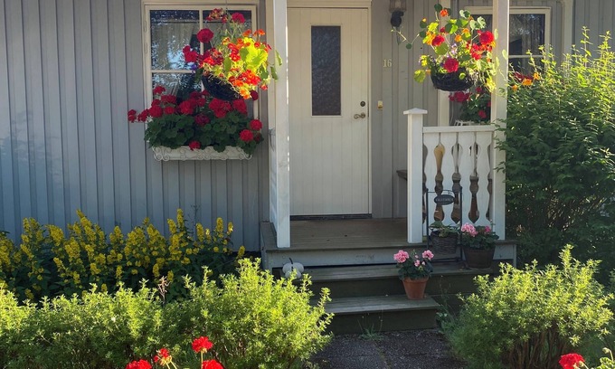 Stora Fro House | Well equipped summer house near beach consisting of three houses. 10 beds.