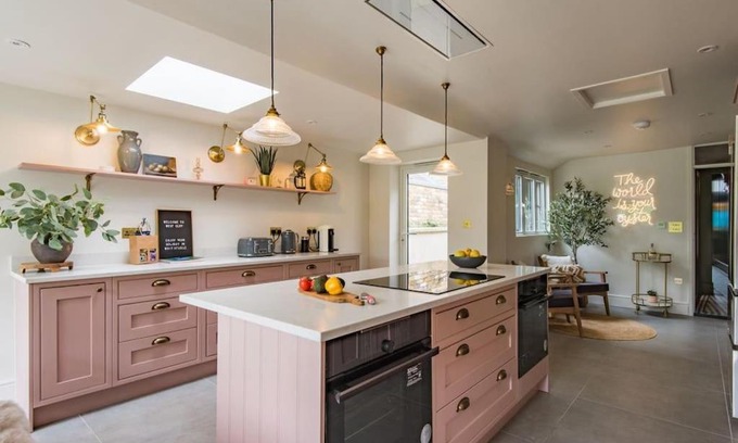 Whitstable House | West Cliff - Stunning home near the beach