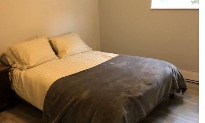 Otter Point House | West Coast 3 Bedroom Quiet Home