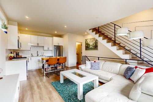 Fairmount Park House | West Seattle Urban Oasis