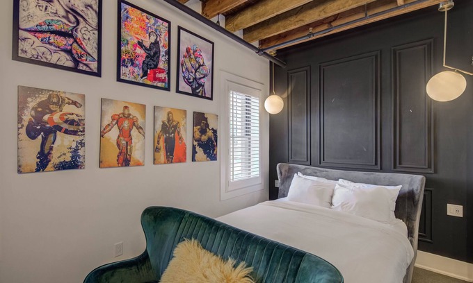 New Toronto Hotel | Westlake Hotel - The Art Suite